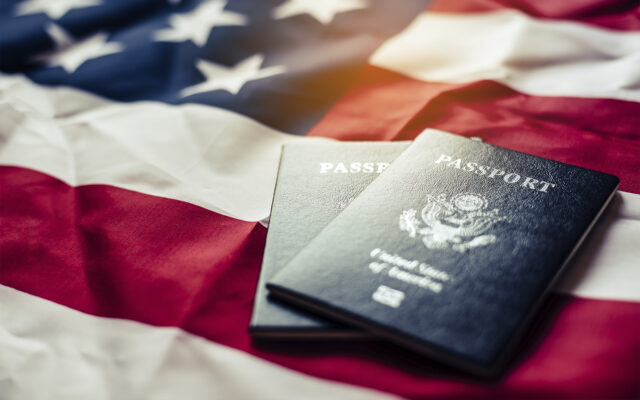 Nueva Directiva de Trump Podría Negar Más Visas Basadas en Salud y Situación Financiera